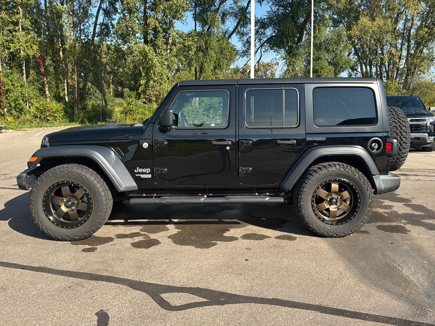 2019 Jeep Wrangler Unlimited Sport S photo 2
