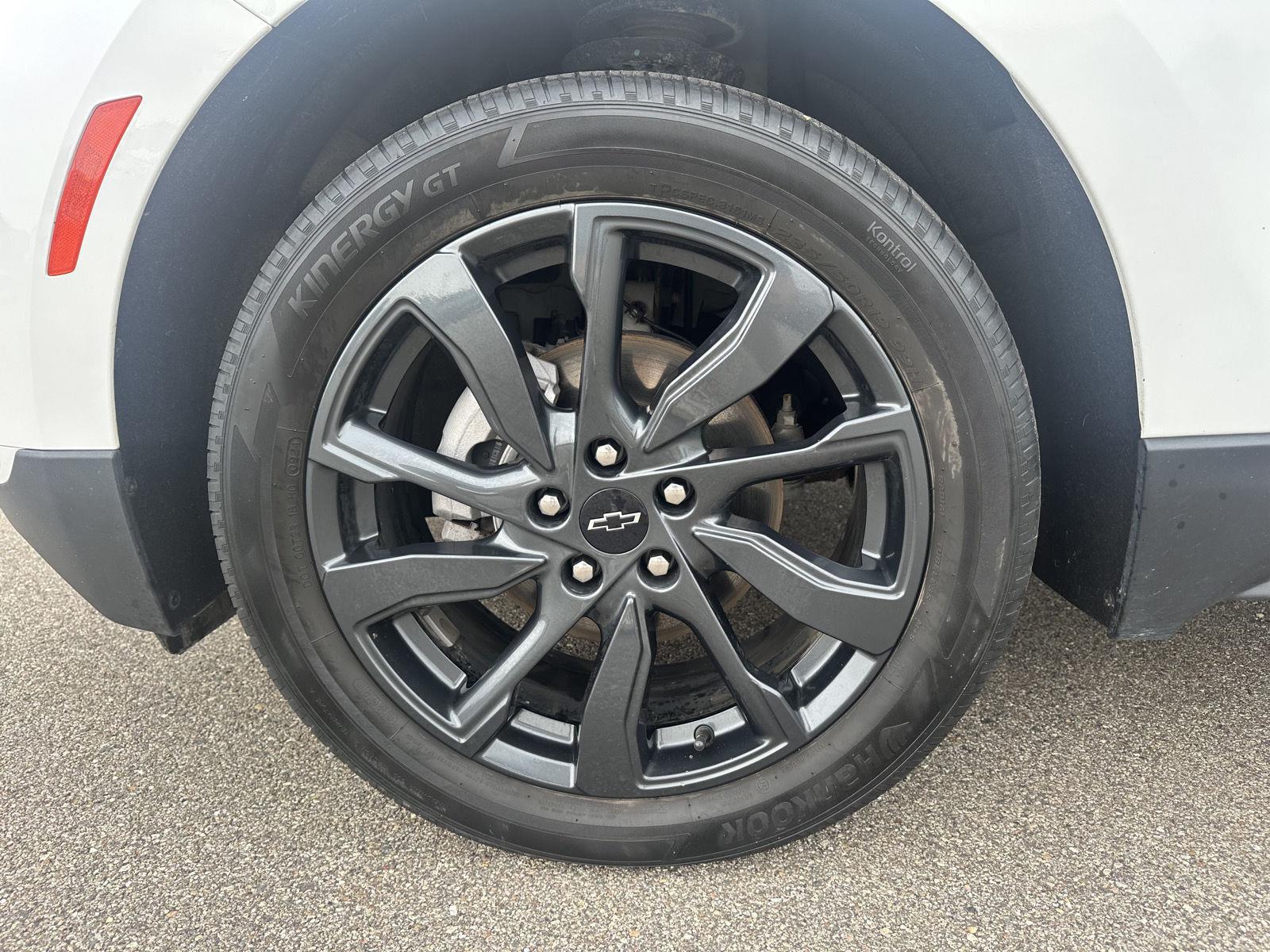 2022 Chevrolet Equinox RS photo 2