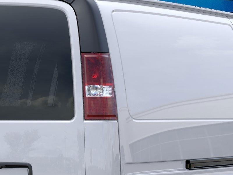 2025 Chevrolet Express Cargo Work Van - Photo 11
