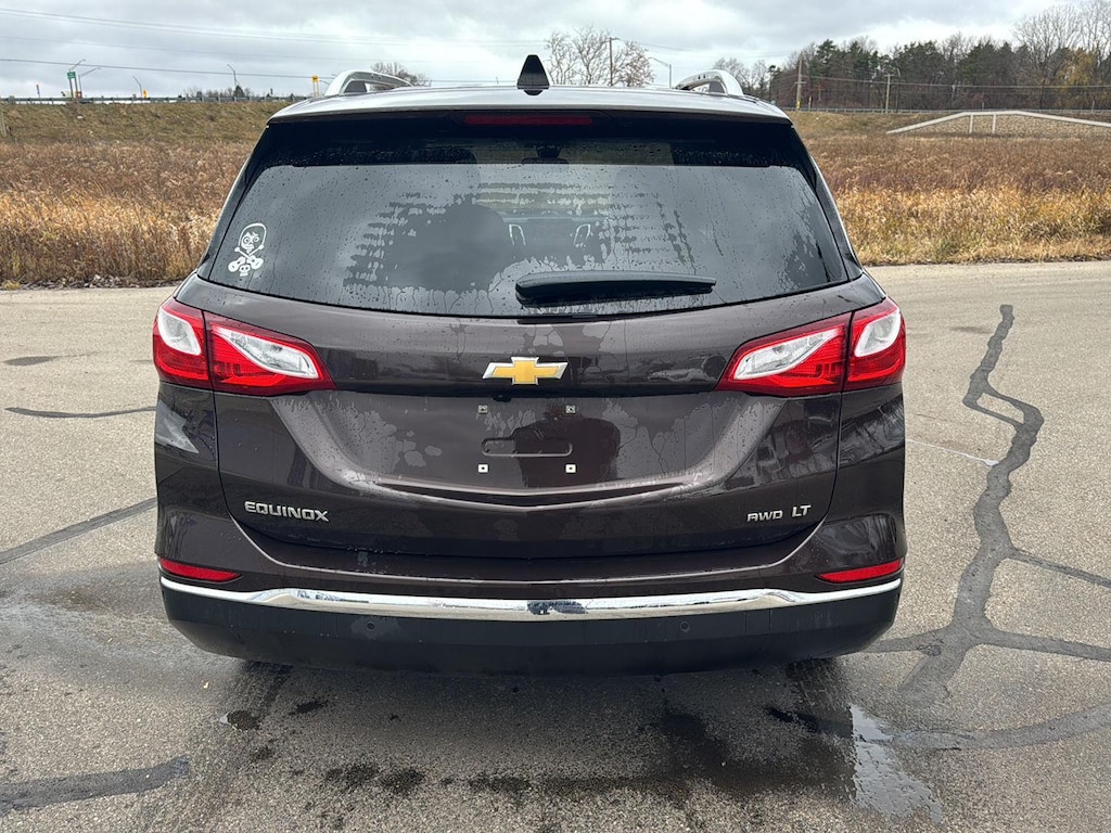 2020 Chevrolet Equinox LT photo 3