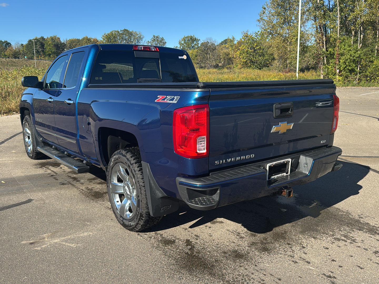2016 Chevrolet Silverado LTZ photo 3