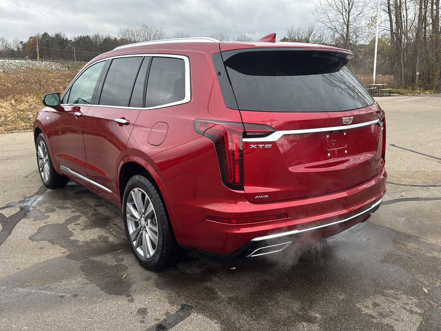 2025 Cadillac XT6 Premium Luxury photo 3