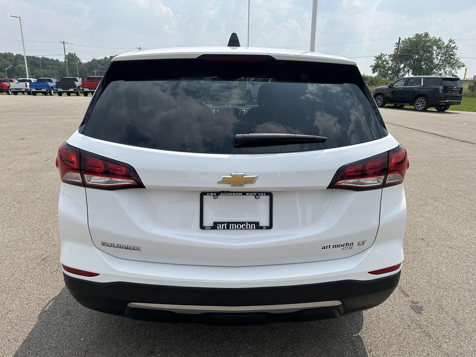 2023 Chevrolet Equinox LT photo 4