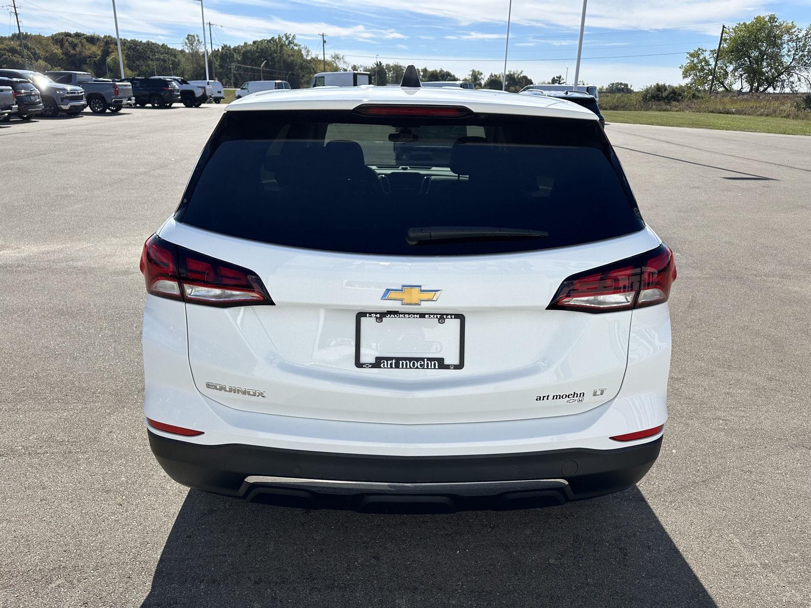 2023 Chevrolet Equinox LT photo 4