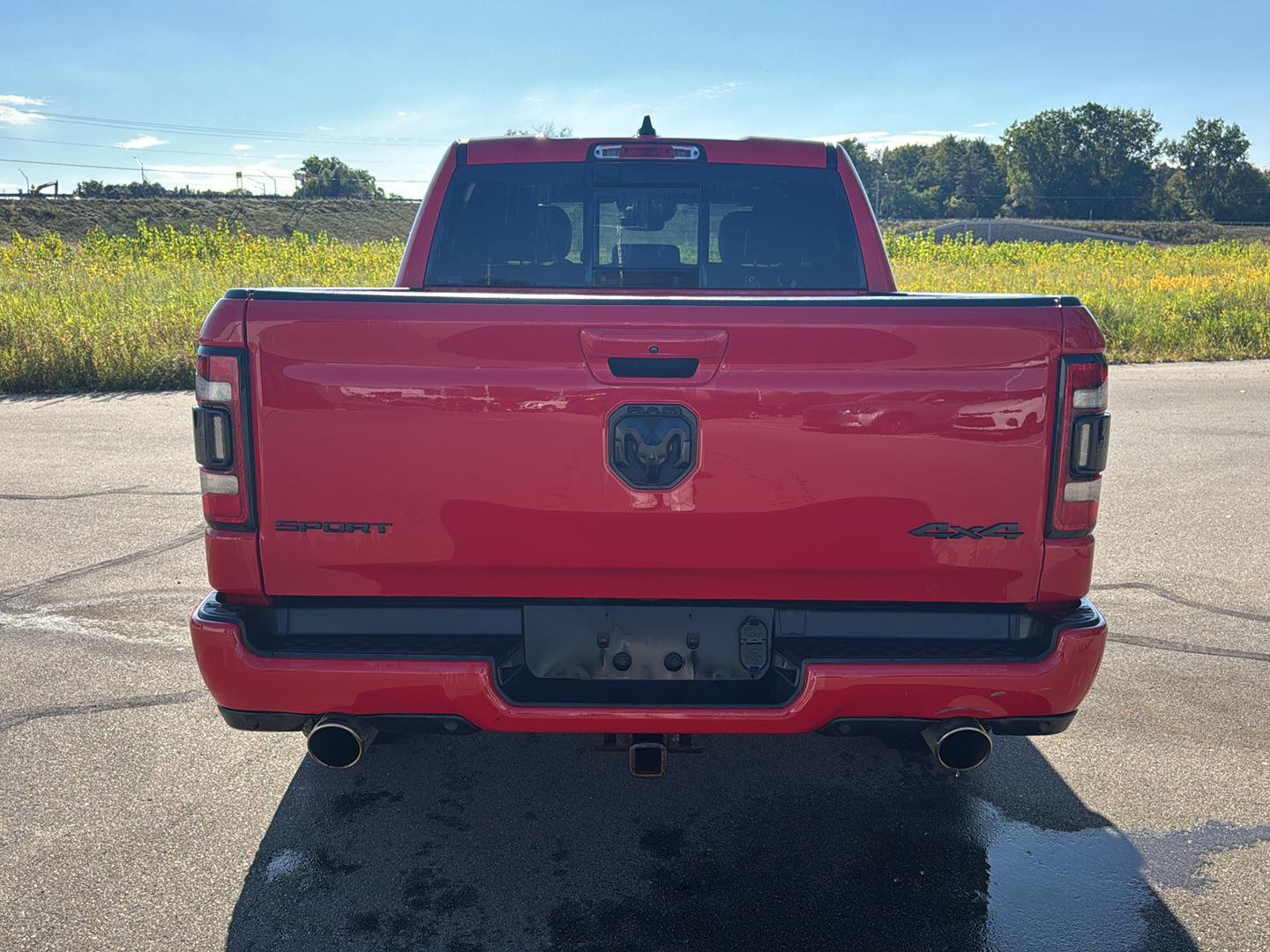 2021 Ram 1500 Sport photo 4