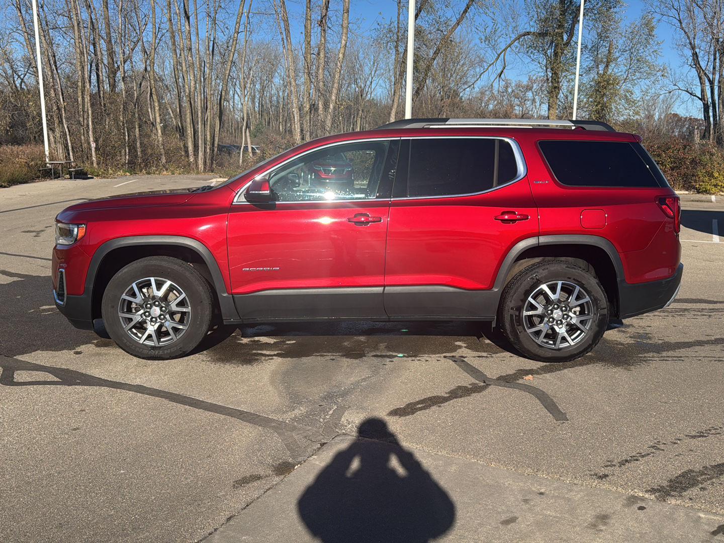 2023 Gmc Acadia SLT photo 2