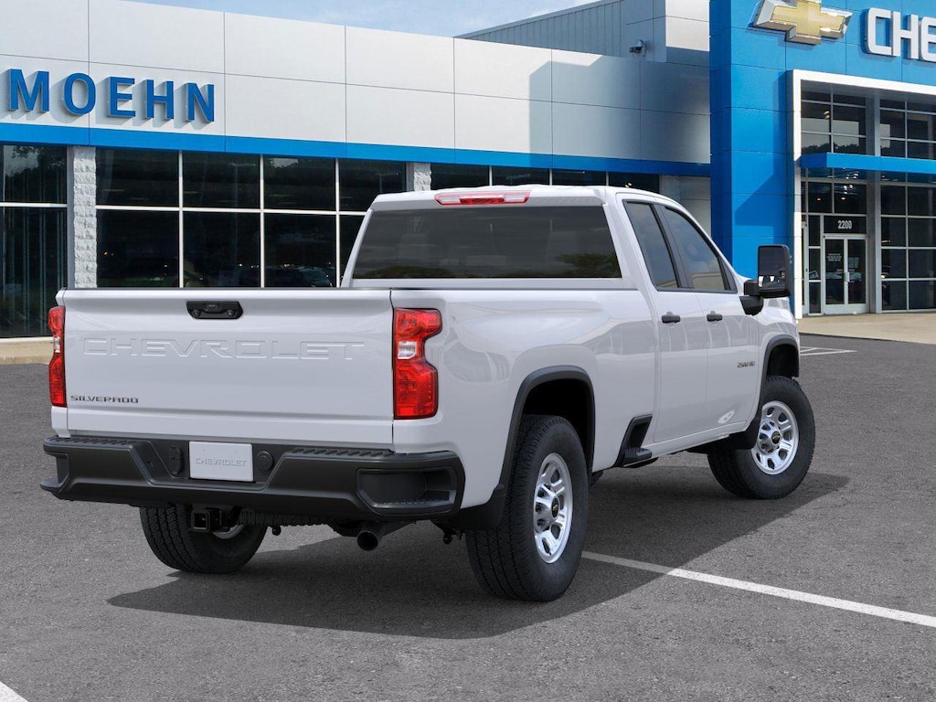 2026 Chevrolet Silverado 2500HD photo 3