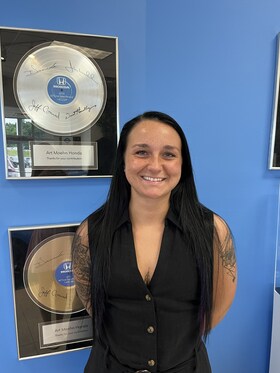 Staff member DAYLIN BISHOP from ID_934544