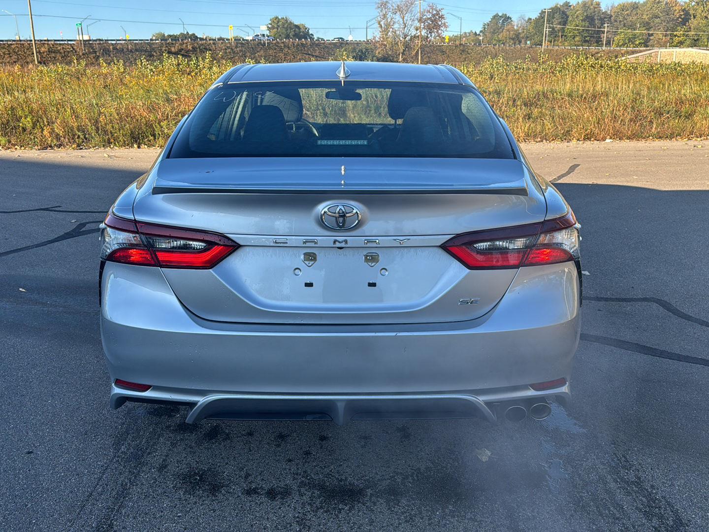 2024 Toyota Camry SE photo 4