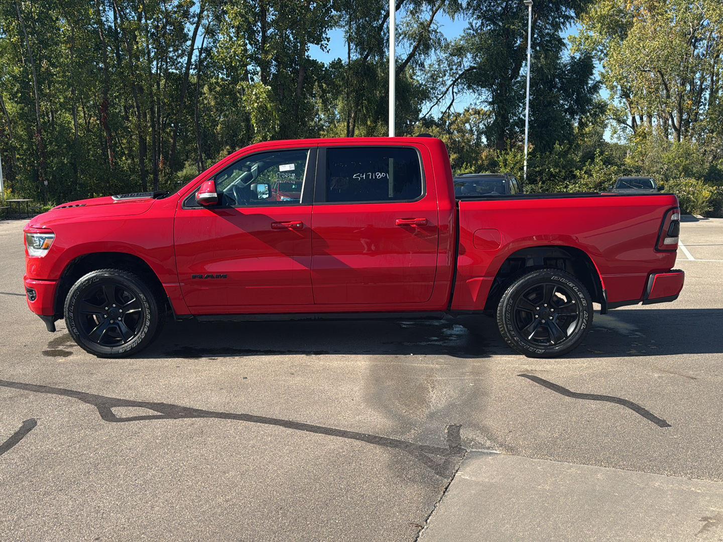2021 Ram 1500 Sport photo 2