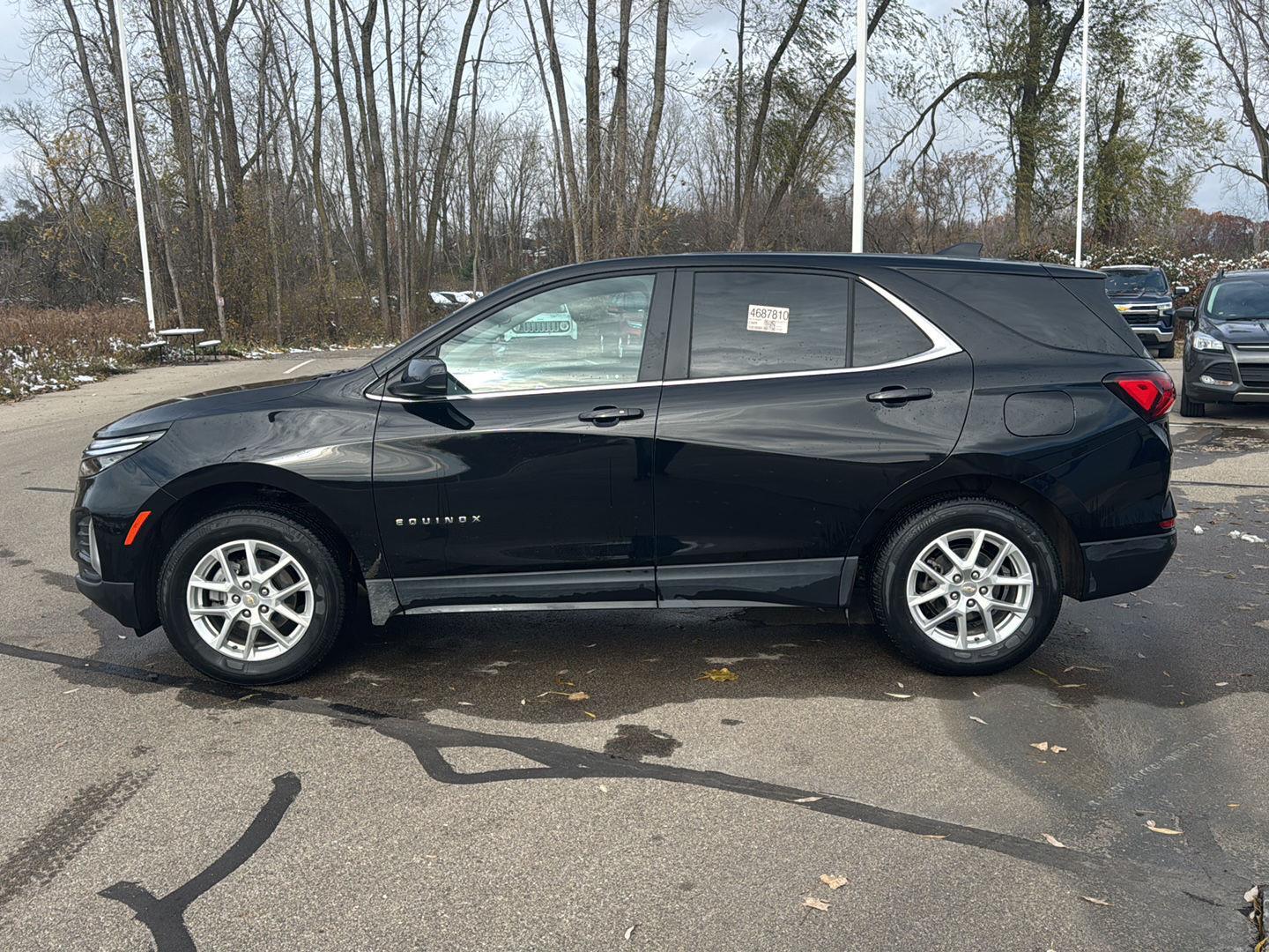 2024 Chevrolet Equinox LT photo 2