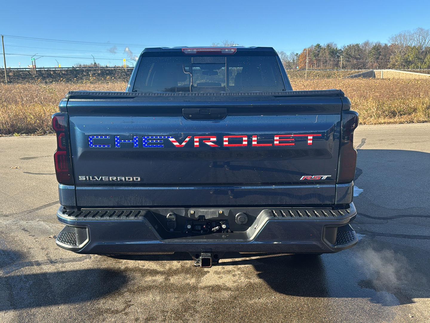 2020 Chevrolet Silverado 1500 RST photo 3