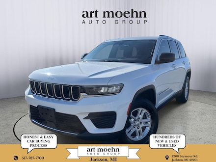2023 Jeep Grand Cherokee Laredo SUV