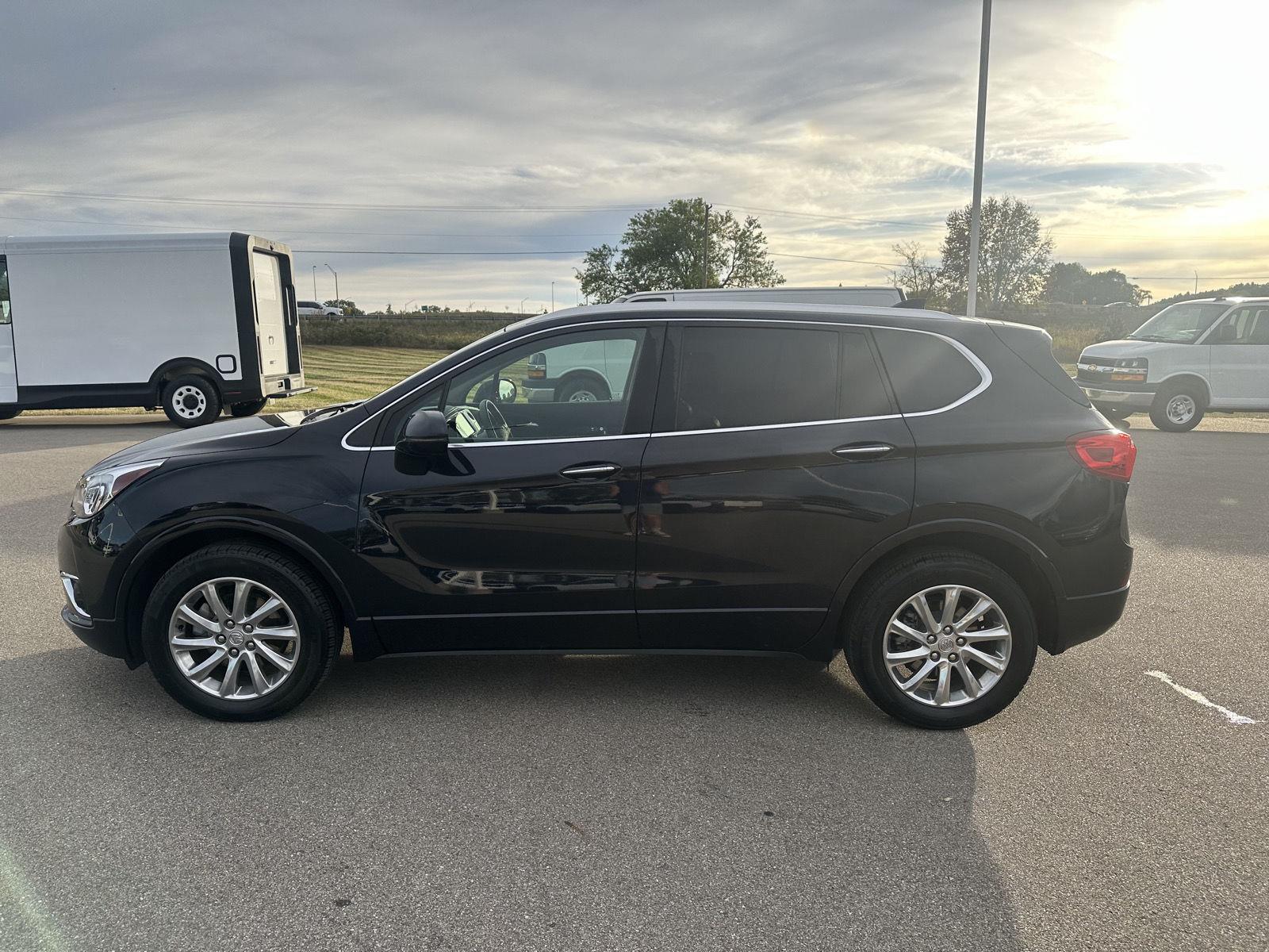 2020 Buick Envision Essence photo 2
