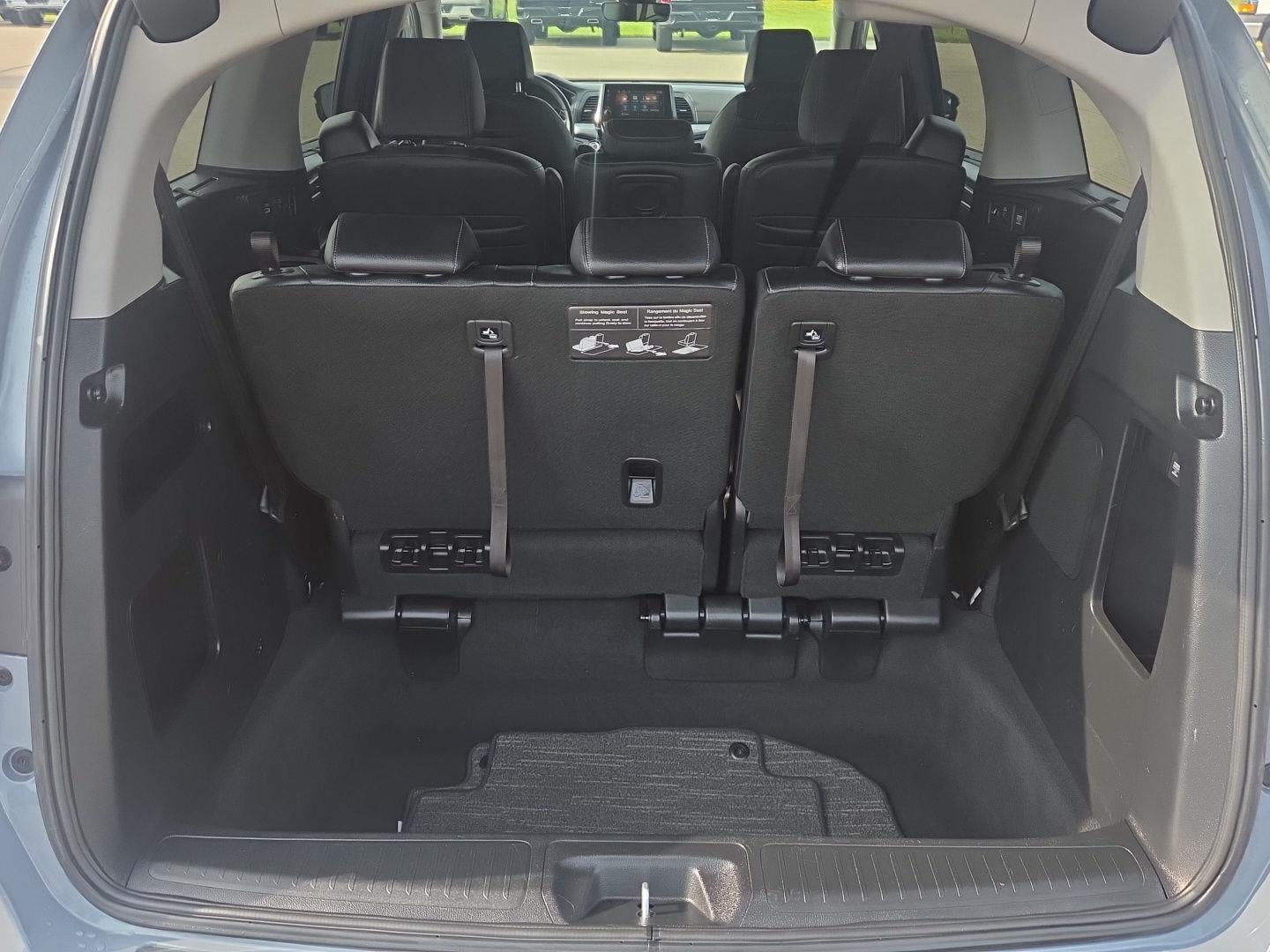 2024 Honda Odyssey Touring - Photo 6
