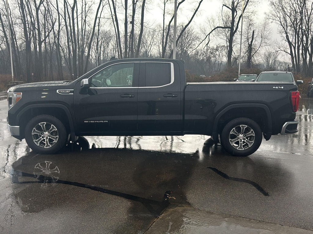 2019 Gmc Sierra 1500 SLE photo 2