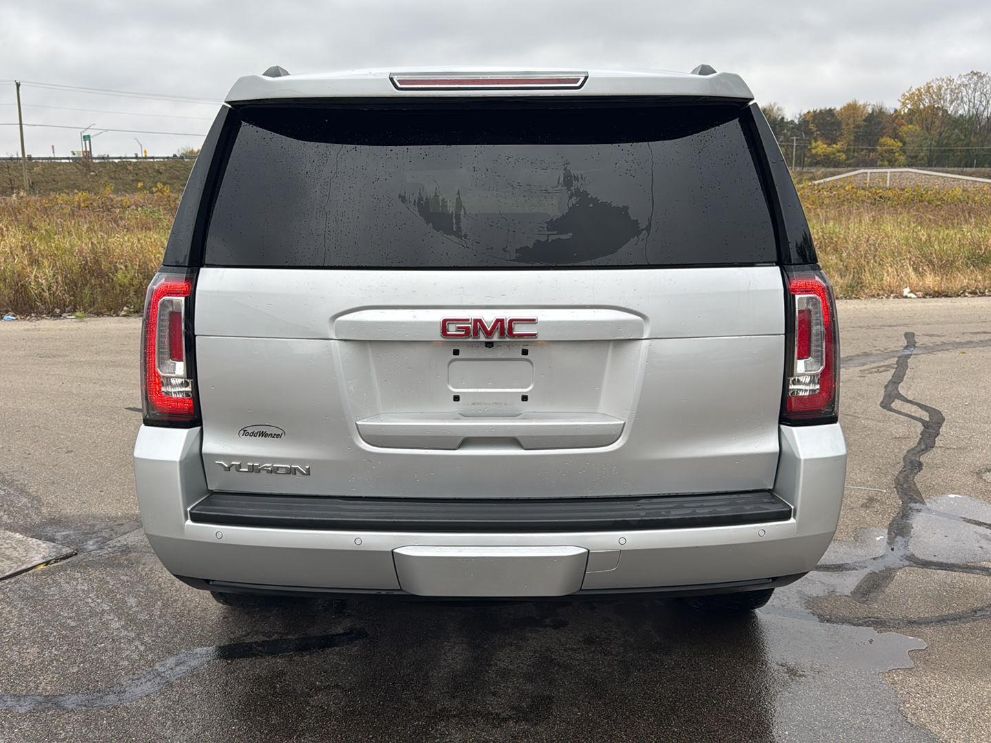 2020 Gmc Yukon SLE photo 4