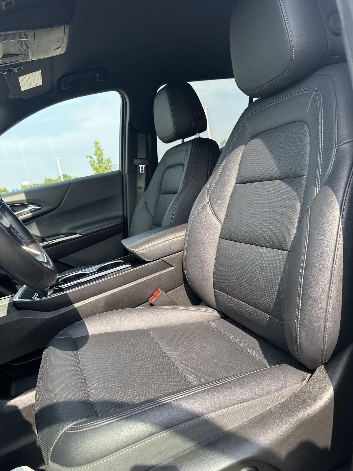 2025 Chevrolet Equinox LT - Photo 39