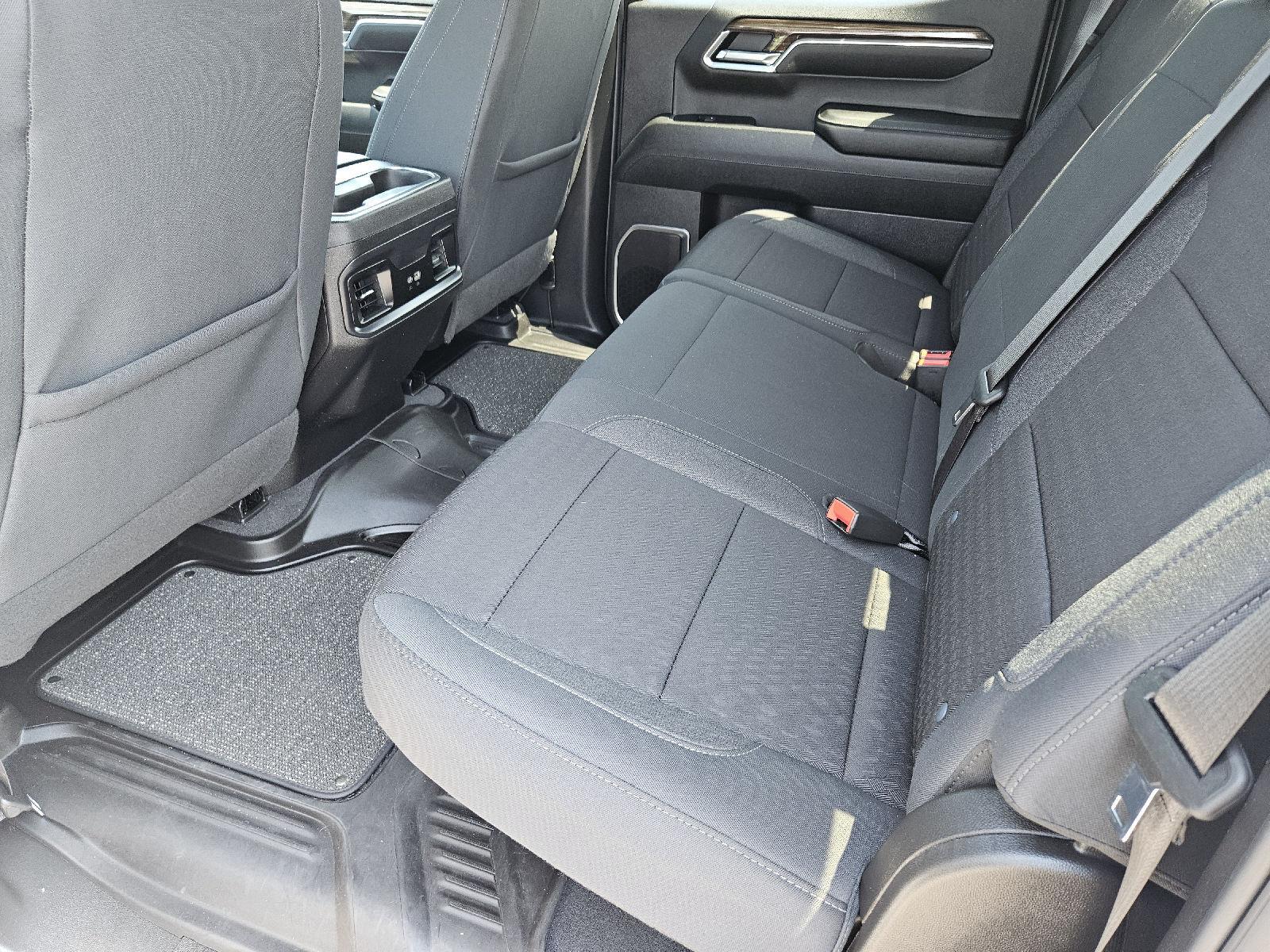 2024 Chevrolet Silverado 1500 LT - Photo 14