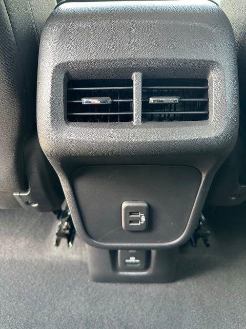 2024 Chevrolet Equinox LT - Photo 16