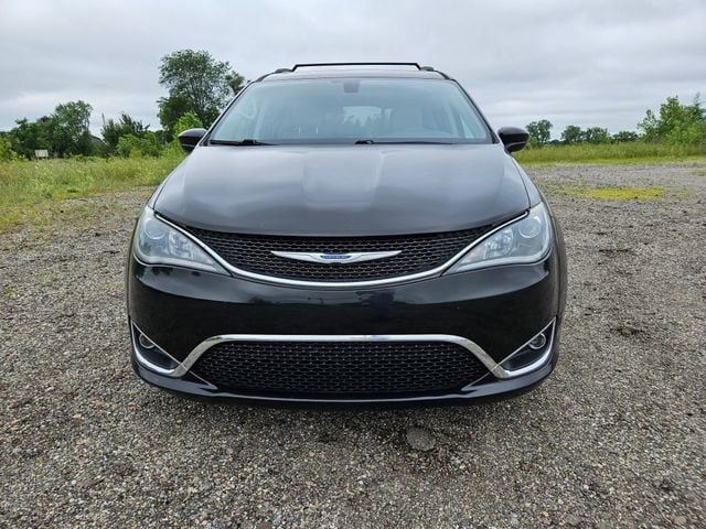 Used 2019 Chrysler Pacifica Touring L with VIN 2C4RC1BGXKR597276 for sale in Chelsea, MI