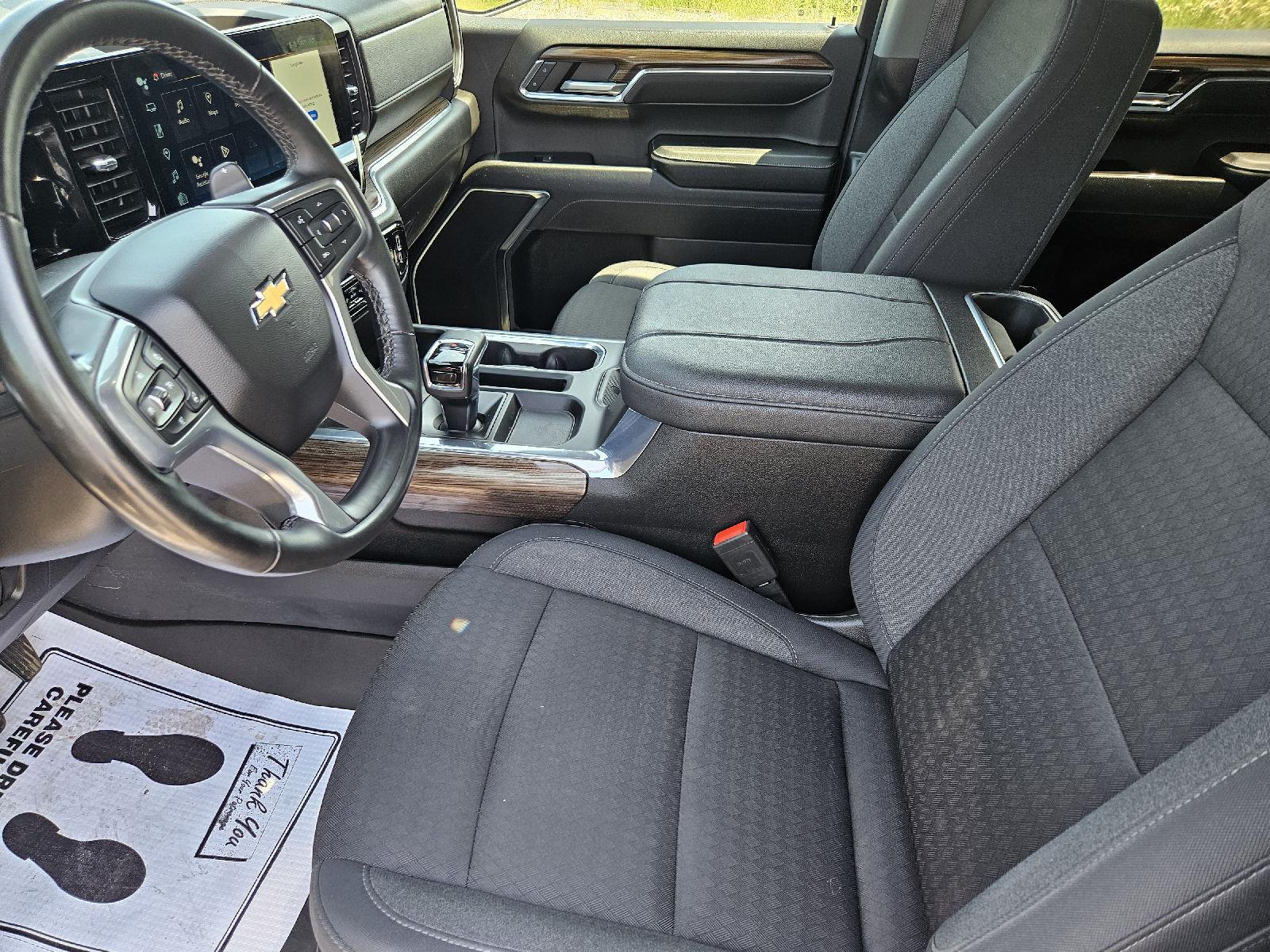 2024 Chevrolet Silverado 1500 LT - Photo 11
