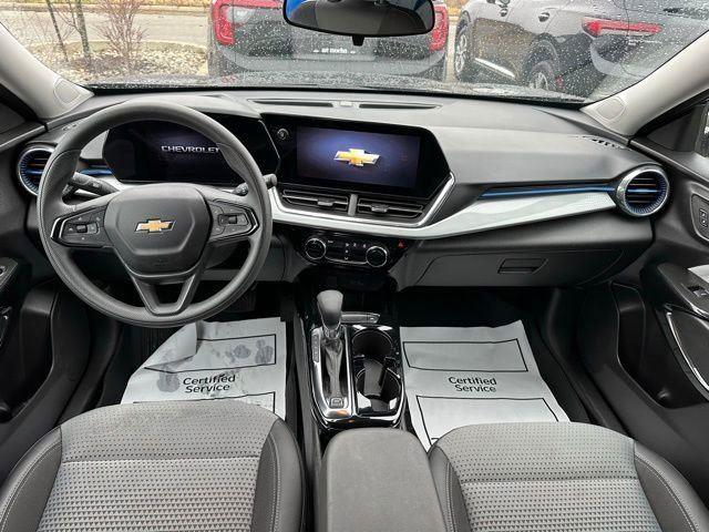 2025 Chevrolet Trax LT - Photo 20