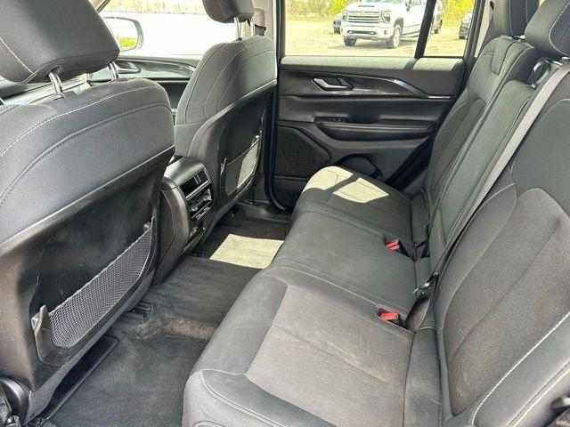 2023 Jeep Grand Cherokee Laredo - Photo 16
