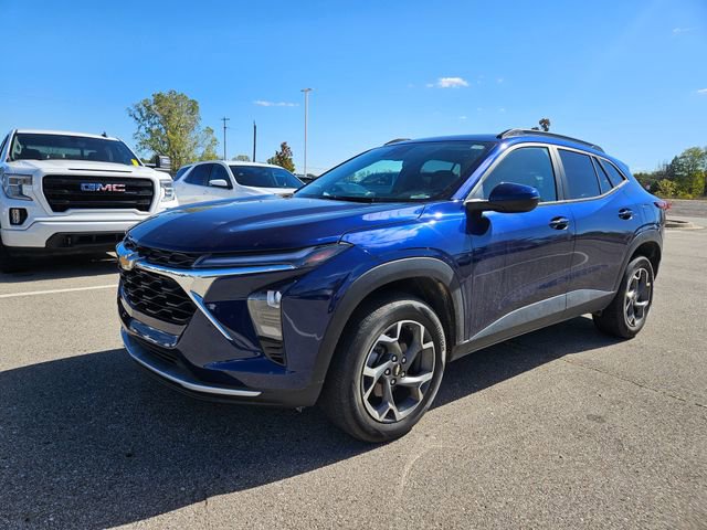 2024 Chevrolet Trax LT photo 3