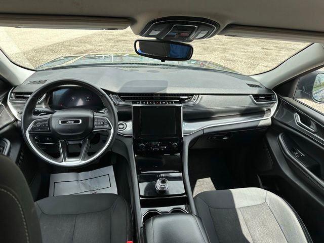 2023 Jeep Grand Cherokee Laredo - Photo 18