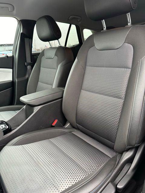 2025 Chevrolet Trax LT - Photo 28