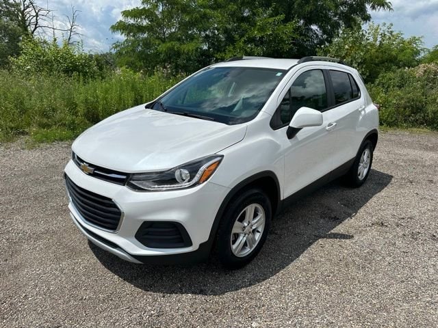 Used 2022 Chevrolet Trax LT with VIN KL7CJPSM6NB532395 for sale in Chelsea, MI