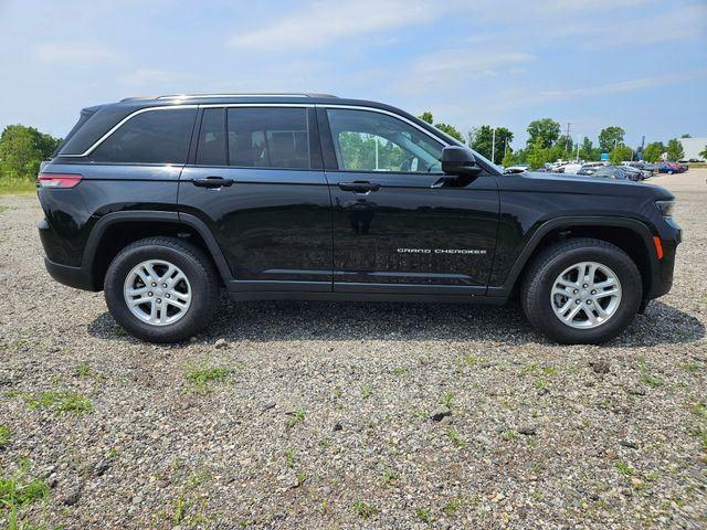 2023 Jeep Grand Cherokee Laredo - Photo 8