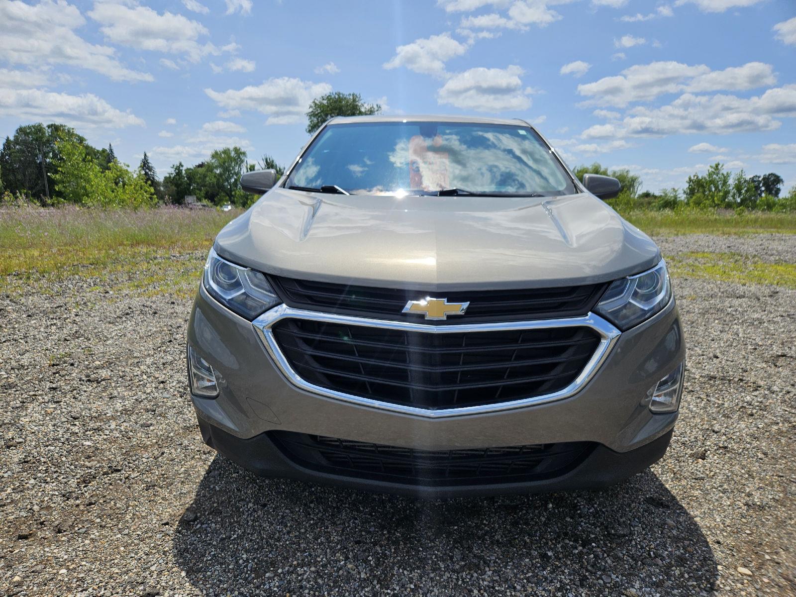 Used 2018 Chevrolet Equinox LT with VIN 3GNAXJEV9JS646519 for sale in Chelsea, MI