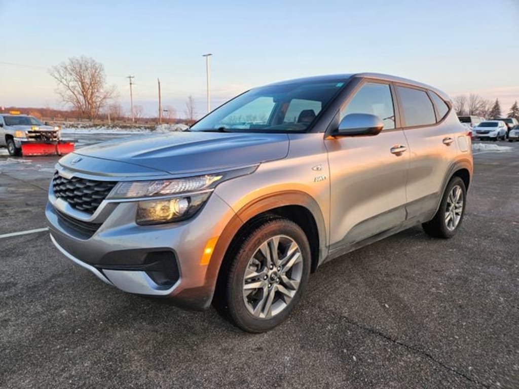 Used 2021 Kia Seltos LX