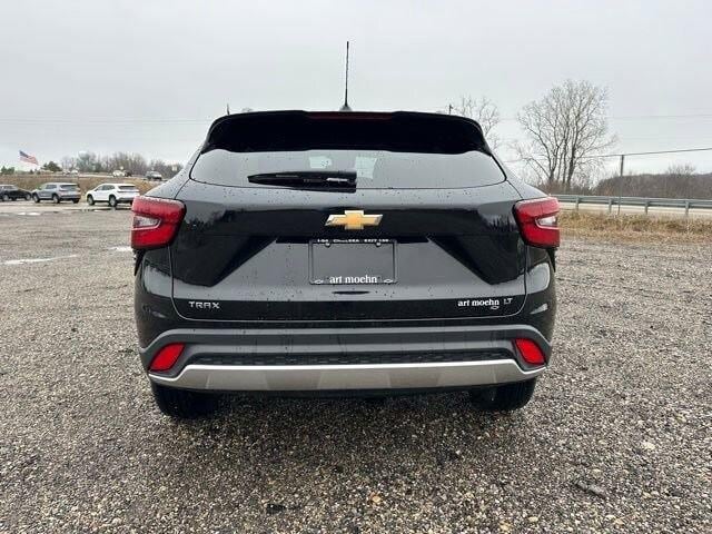 2025 Chevrolet Trax LT - Photo 6