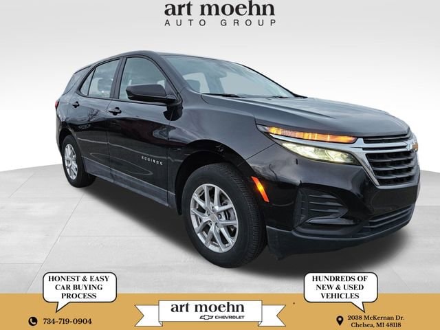 2024 Chevrolet Equinox LS's photo