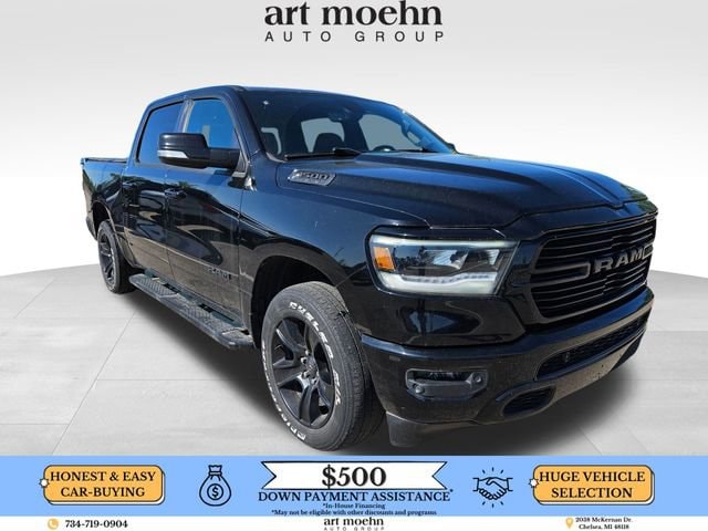 2020 RAM 1500 Big Horn/Lone Star 4x4 Crew Cab 5'7's photo