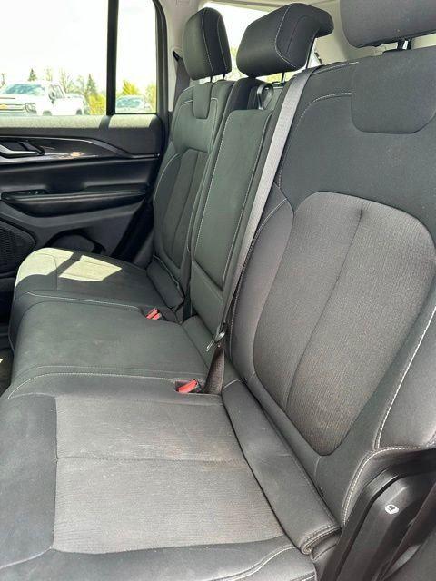 2023 Jeep Grand Cherokee Laredo - Photo 14