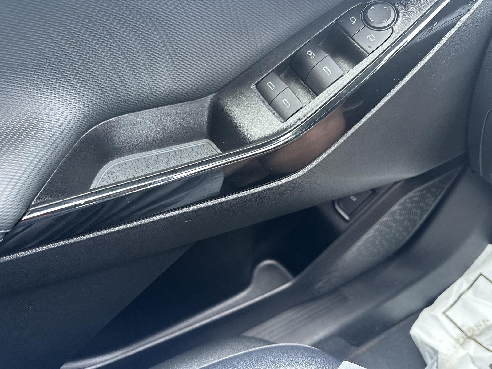 2025 Chevrolet Equinox LT - Photo 52