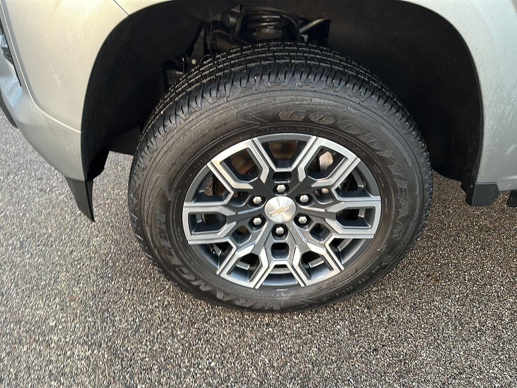 Certified 2024 Chevrolet Colorado 4WD LT Truck