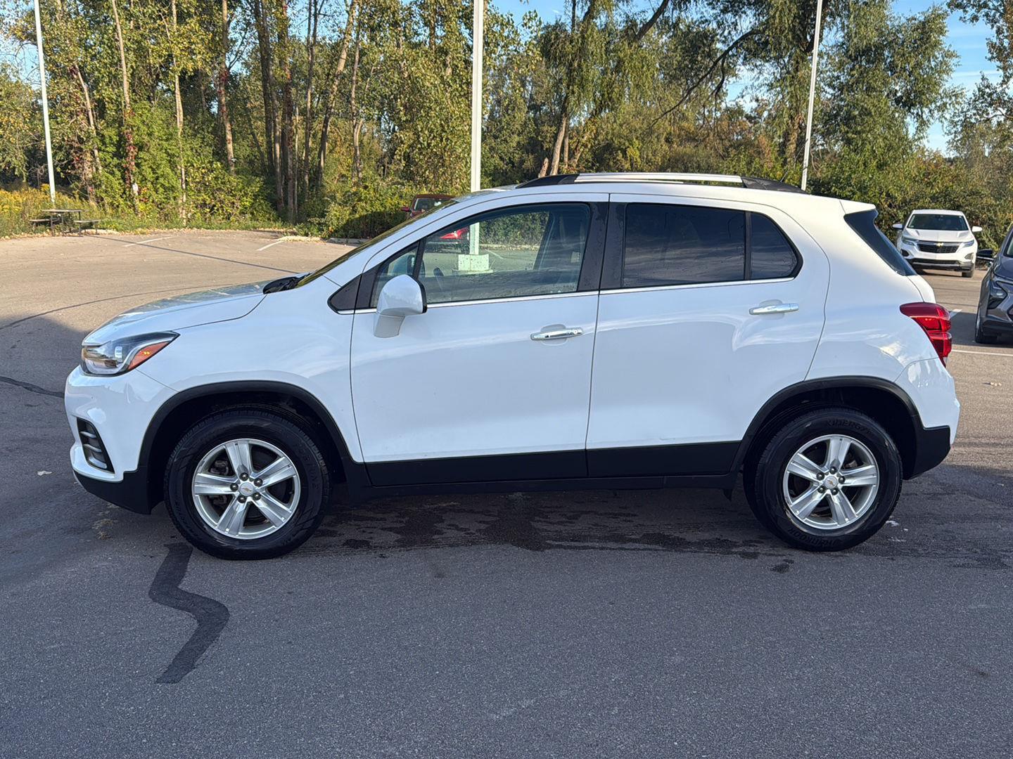 2019 Chevrolet Trax LT photo 2