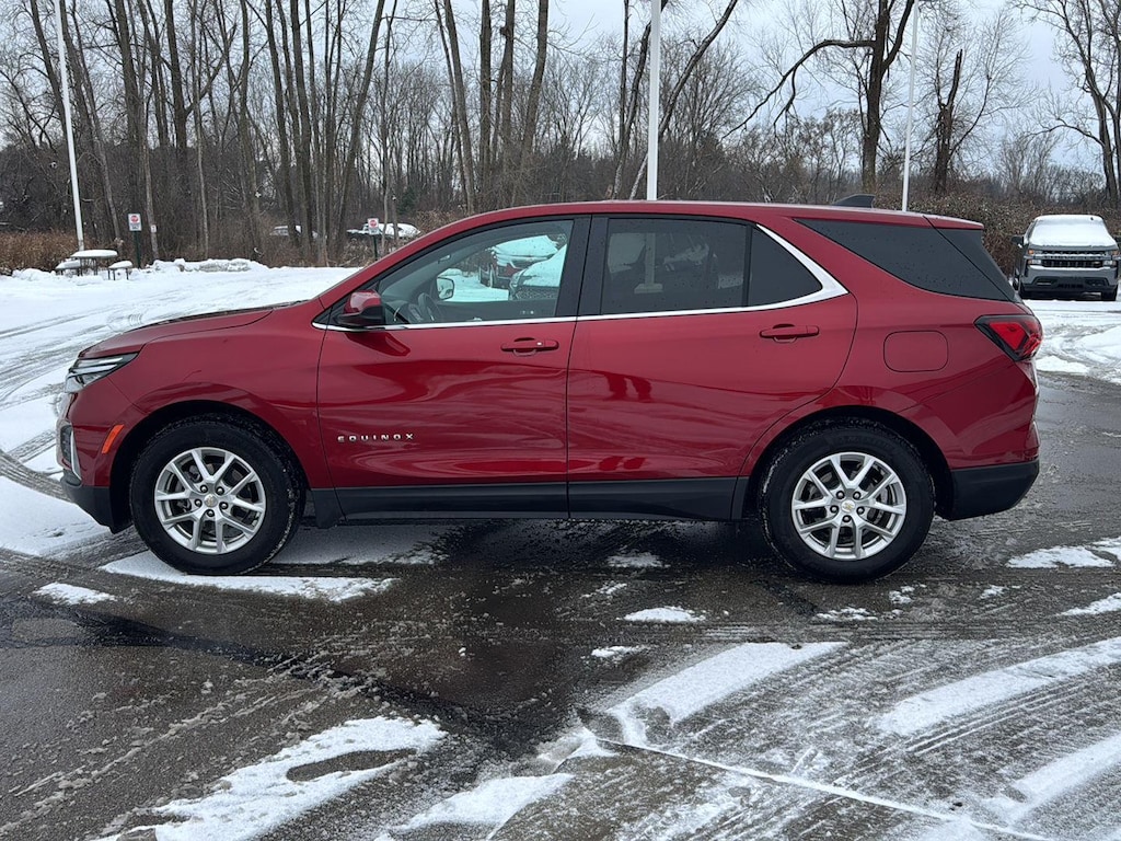 Used 2024 Chevrolet Equinox LT SUV