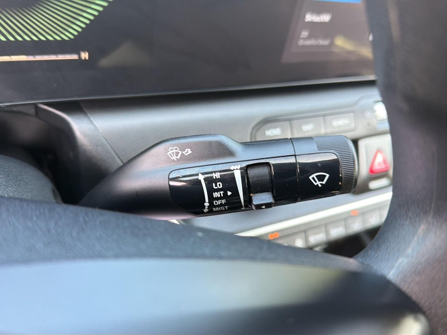 2025 Kia K4 LXS - Photo 20