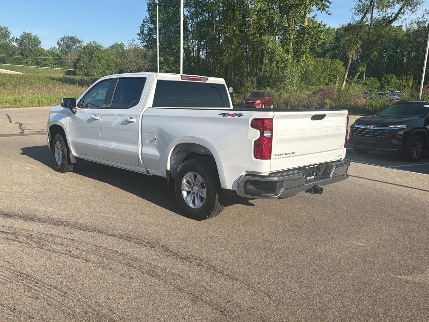 2025 Chevrolet Silverado 1500 LT - Photo 3