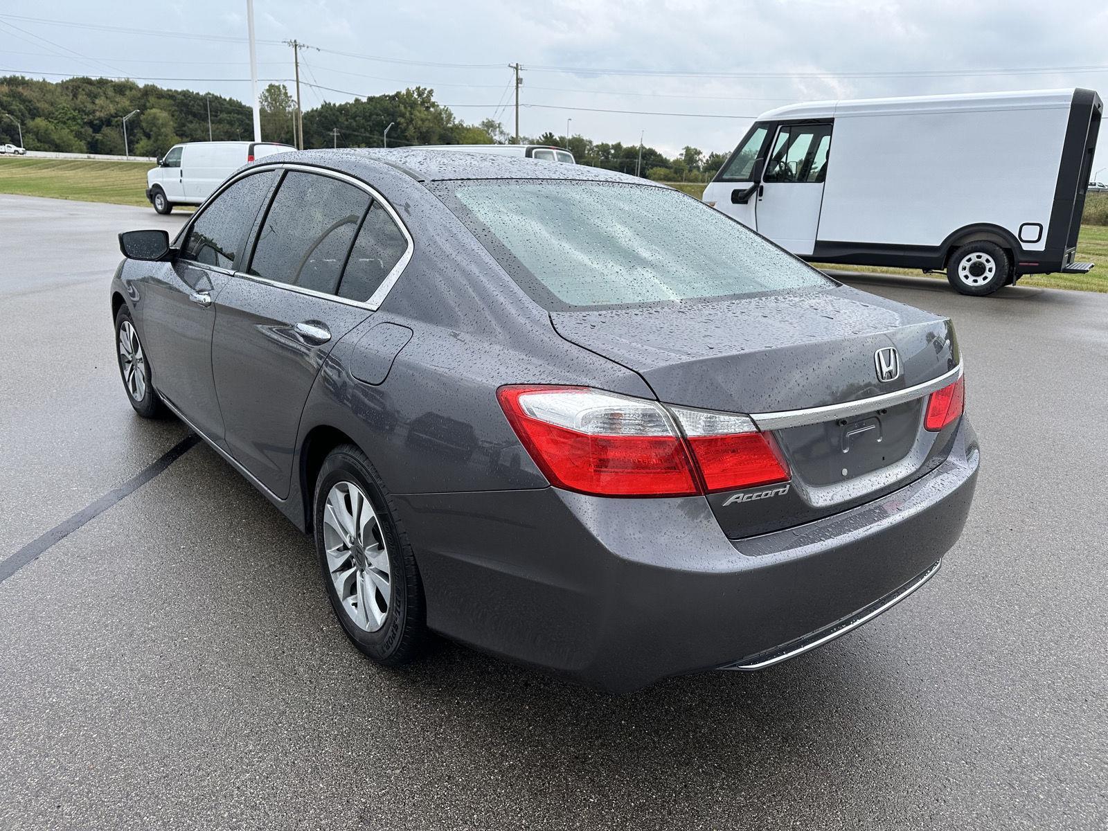 2015 Honda Accord LX photo 2