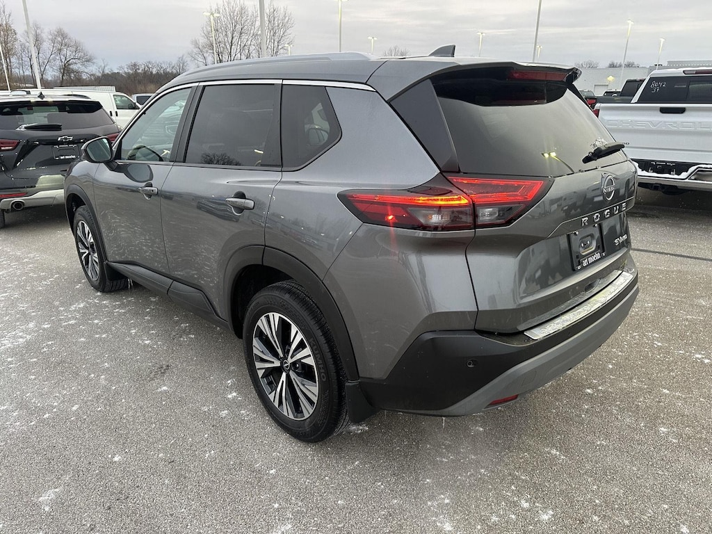 Used 2022 Nissan Rogue SV SUV