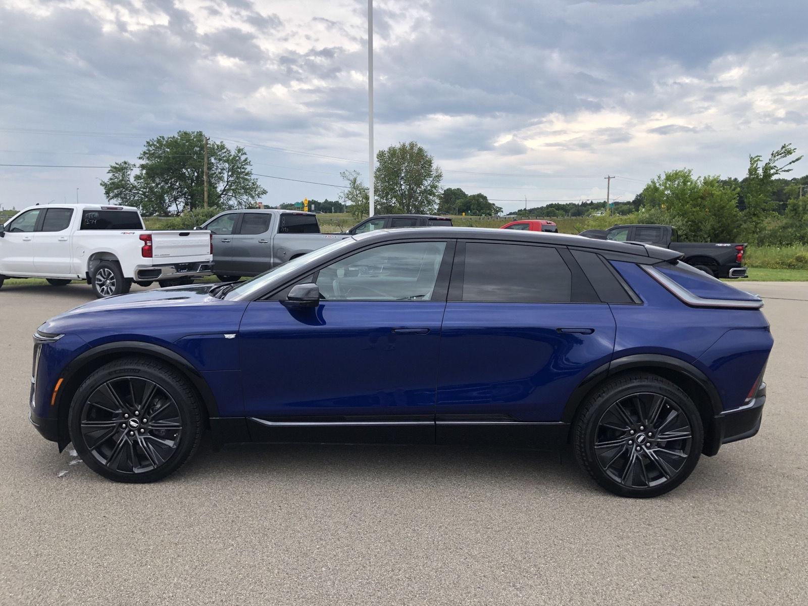 Used 2025 Cadillac LYRIQ Sport 3 with VIN 1GYKPYRL4SZ307034 for sale in Jackson, MI