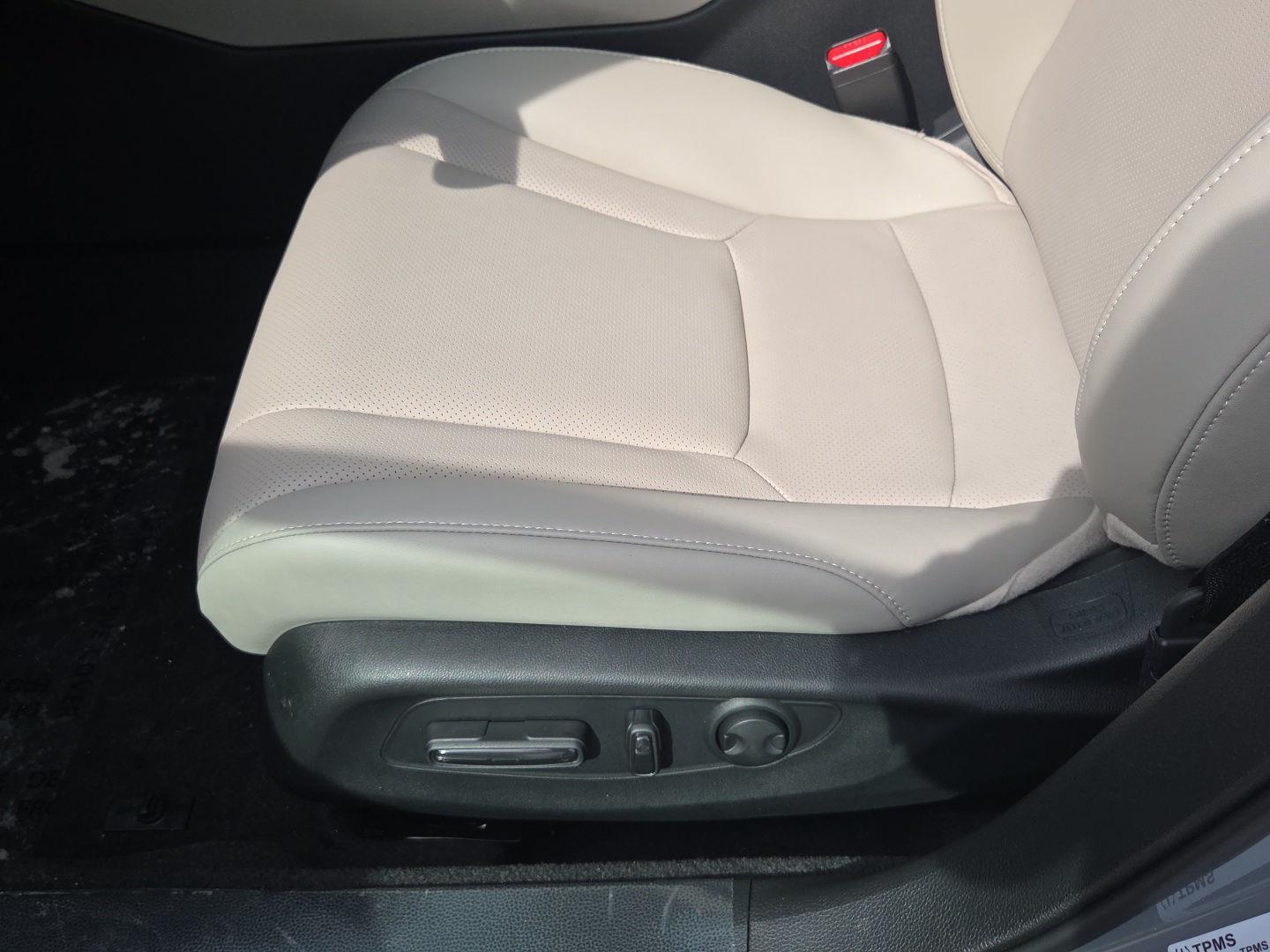 2025 Honda Accord Hybrid EX-L - Photo 14