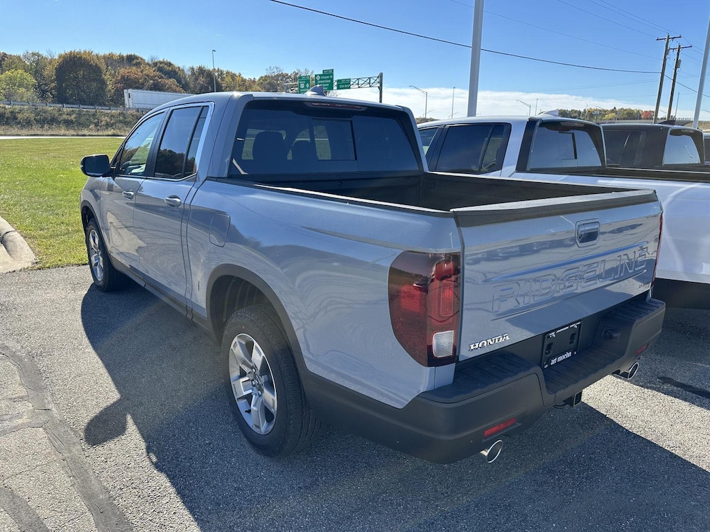 New 2025 Honda Ridgeline RTL Truck